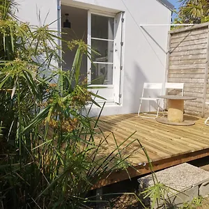  Hébergement de vacances Charmante Maisonnette